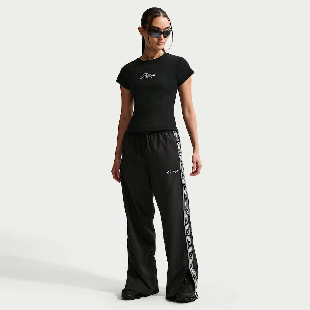 Calça Nike Sportswear Woven Feminina