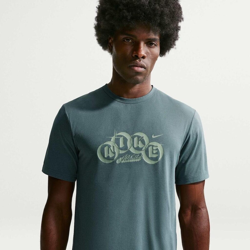 Camiseta Dri-FIT Nike Hyverse Masculina