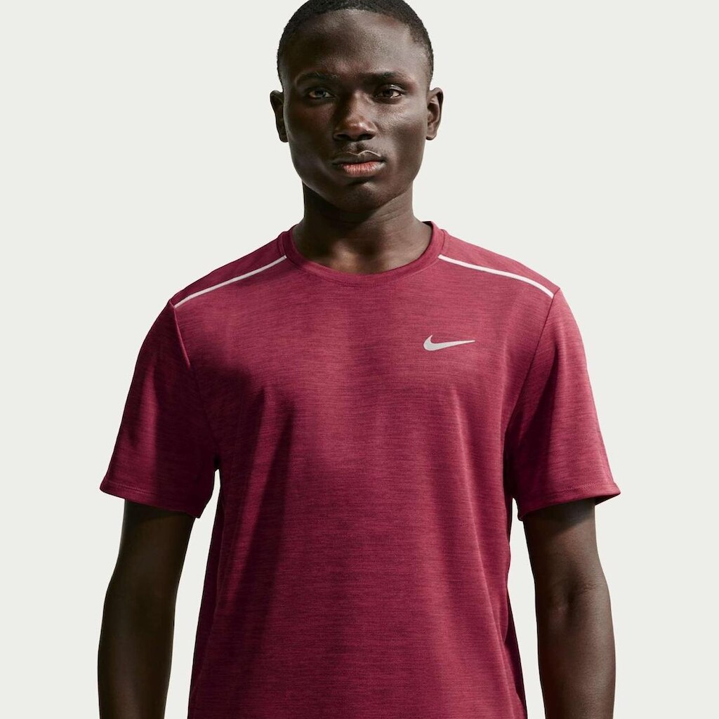 Camiseta Dri-FIT Nike UV Miler Masculina