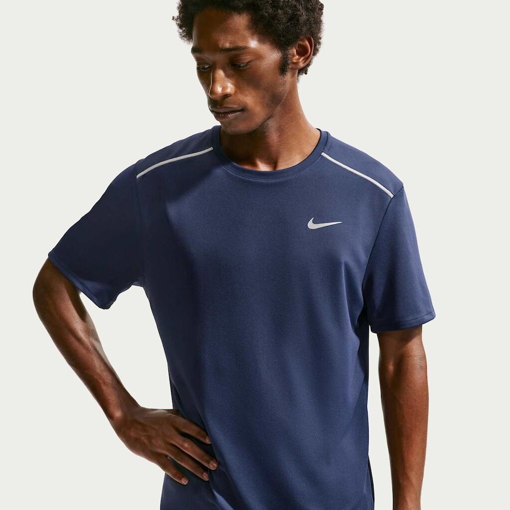 Camiseta Dri-FIT Nike UV Miler Masculina