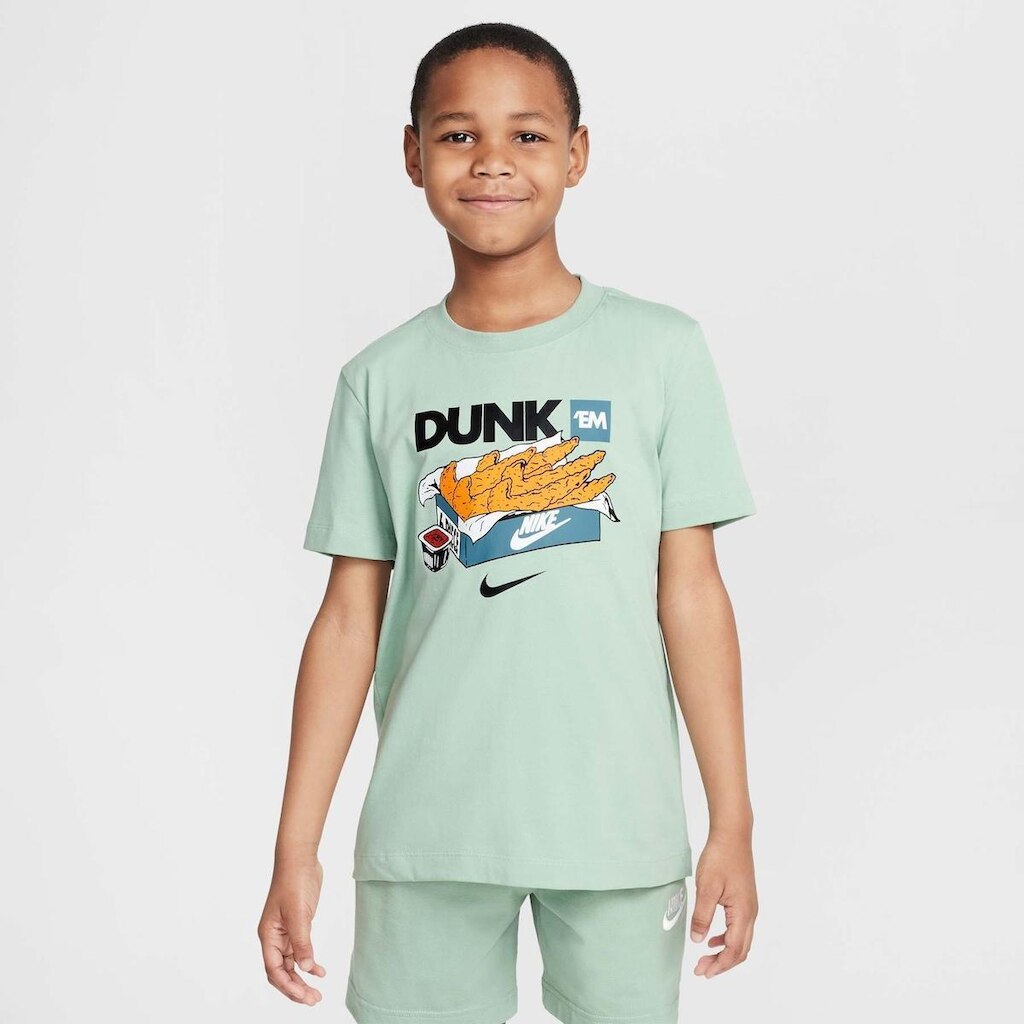 Camiseta Infantil Nike Sportswear Dunk Unissex