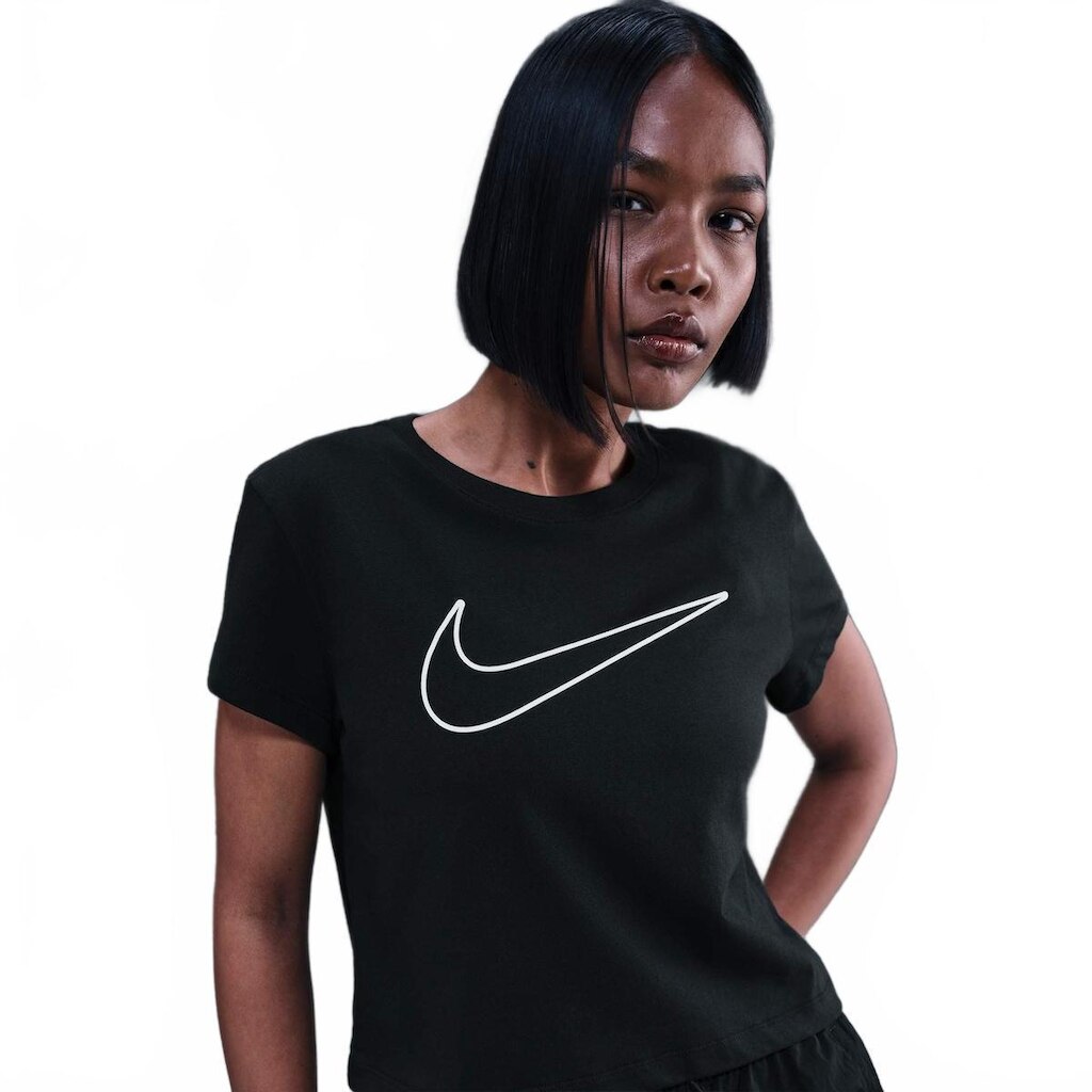 Camiseta Nike Club Logo Feminina