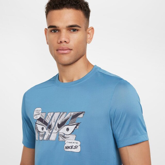 Camiseta Nike Dri-FIT Anime Masculina