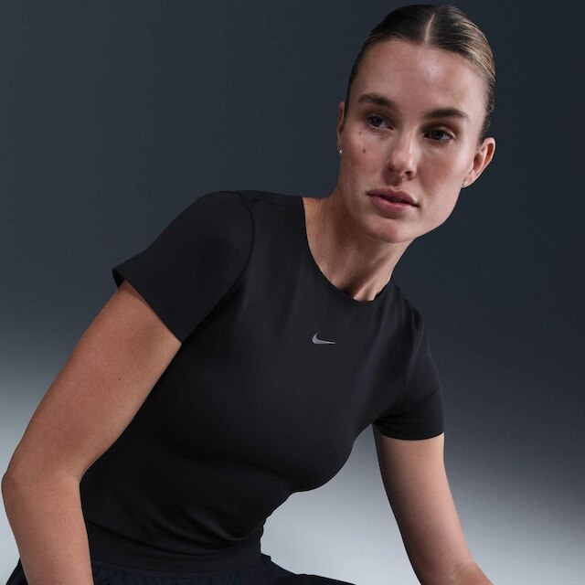 Camiseta Nike Dri-FIT Form Feminina