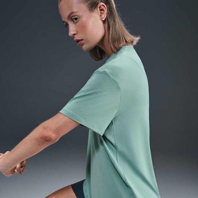 Camiseta Nike Dri-FIT One Feminina
