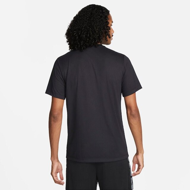 Camiseta Nike Legend Masculina