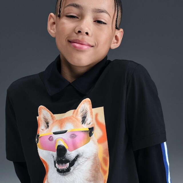 Camiseta Nike Sportswear Shiba Infantil