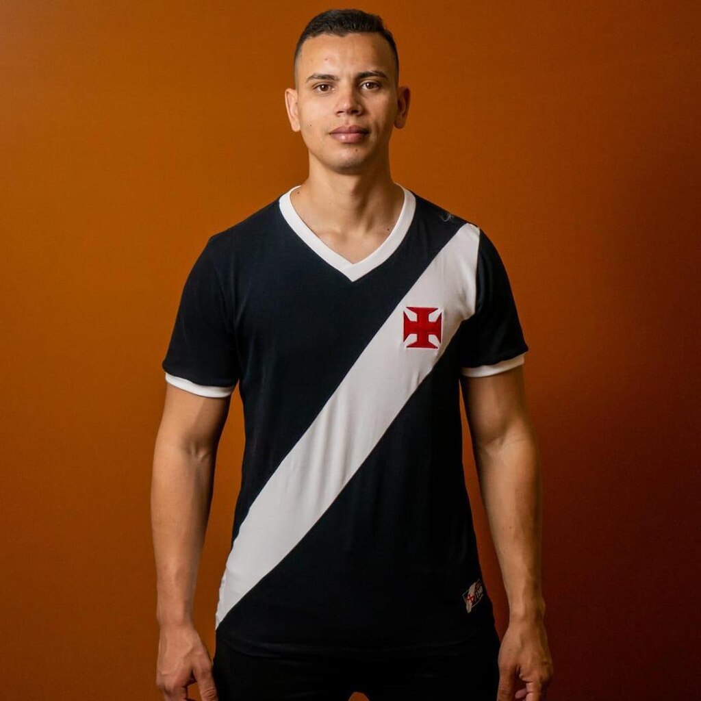 Camiseta Vasco 1948 Retrô Mania Preta