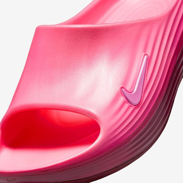 Chinelo Nike ReactX Rejuven8 Feminino