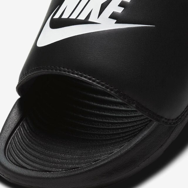 Chinelo Nike Victori One Feminino