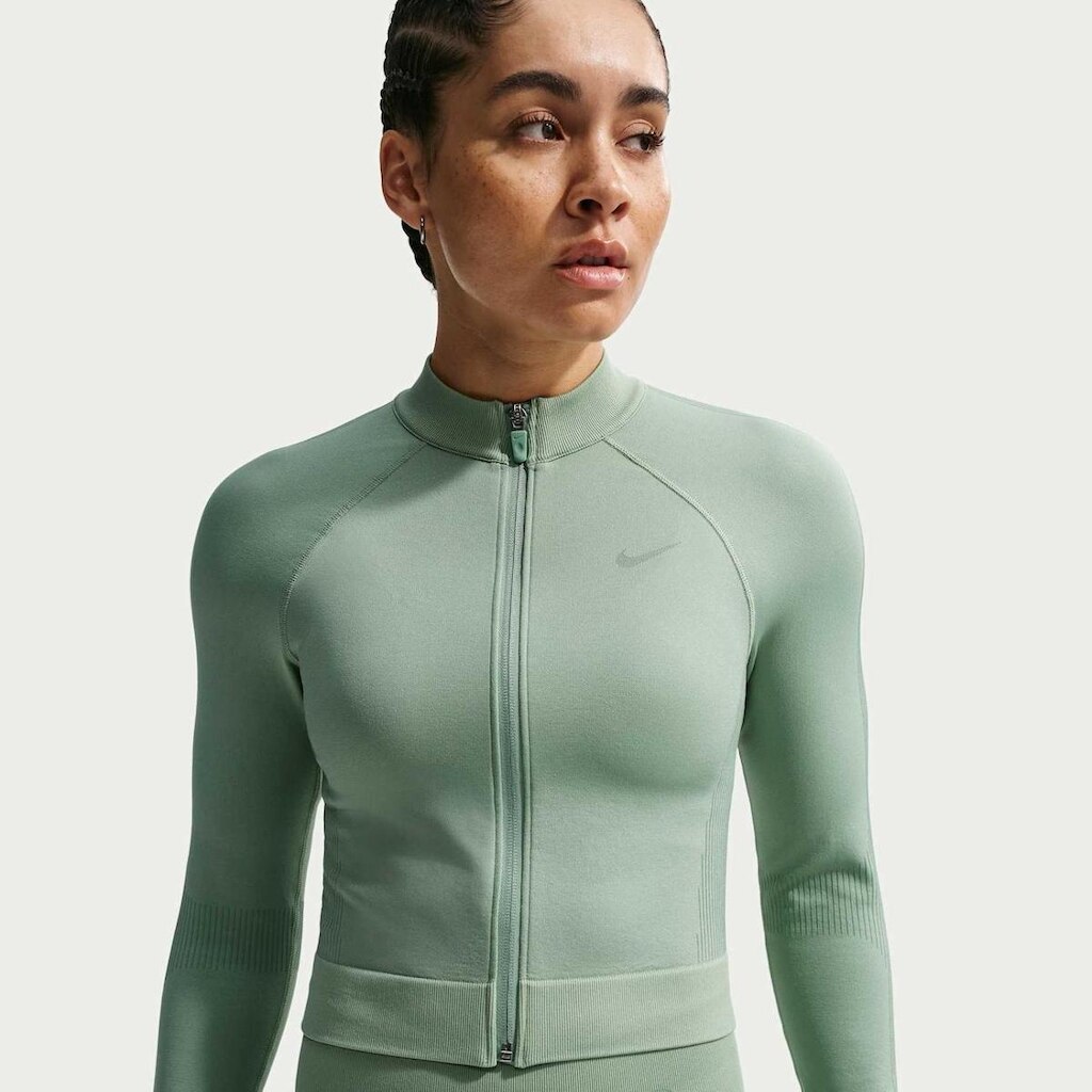 Jaqueta Dri-FIT Nike Pro Slim Feminina