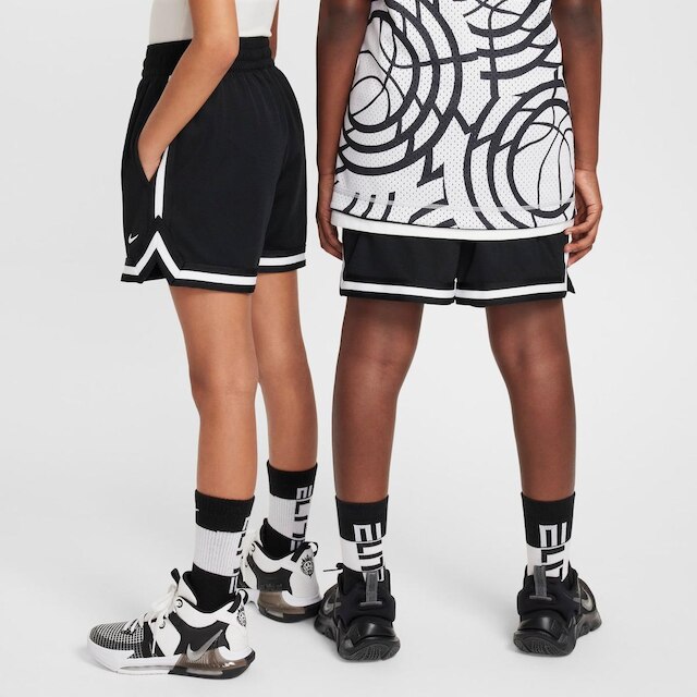 Shorts Nike Dri-FIT DNA 5In Infantil