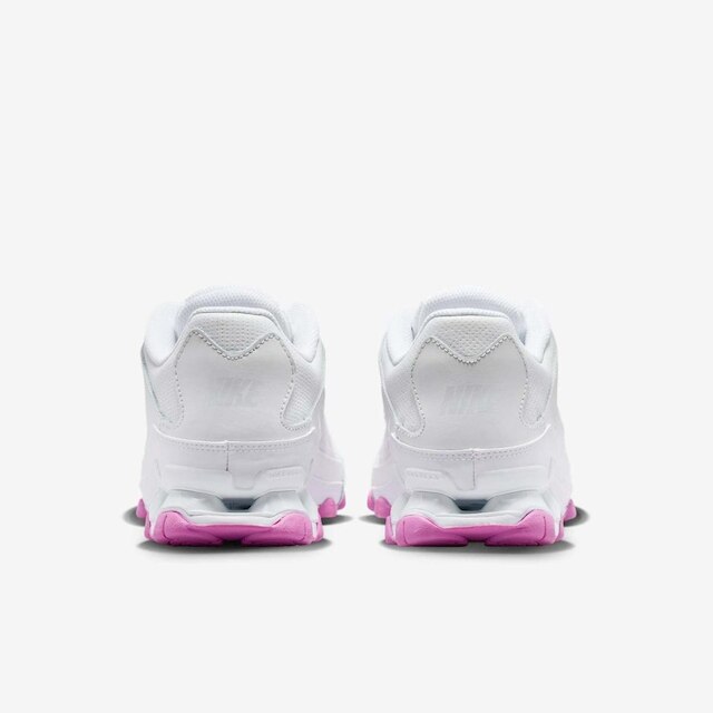 Tênis Nike Reax 8 TR Feminino