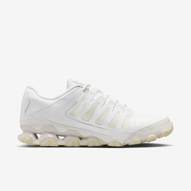 Tênis Nike Reax 8 TR Feminino