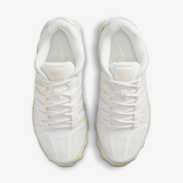 Tênis Nike Reax 8 TR Feminino