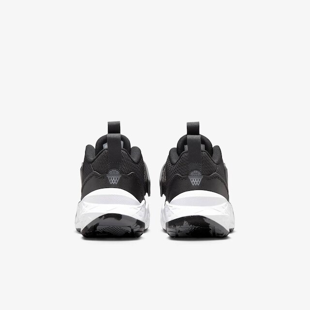 Tênis Nike Team Hustle D12 Infantil