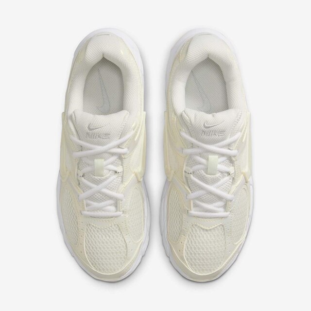 Tênis Nike V5 Runner Feminino